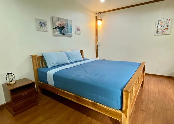 Tha Ma-O Bouteak Homestay - Self Check-In